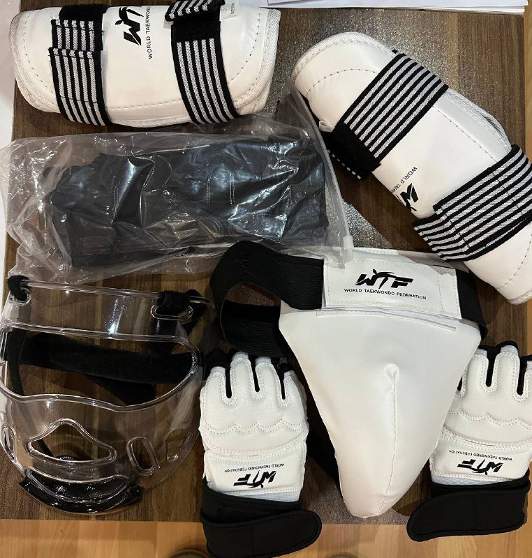 Тхэквондо полный комплект защиты 130-160 см новый 2