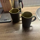 Вазы, вафельница, кувшинчики, массажный ролик, набор для вязания 7