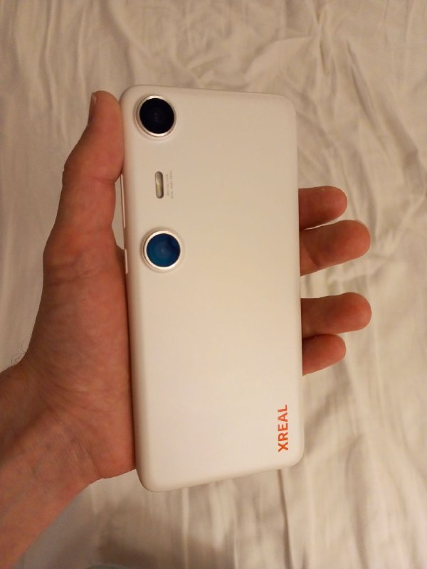 Xreal Air 1 очки и Beam Pro смартфон 8/256 6