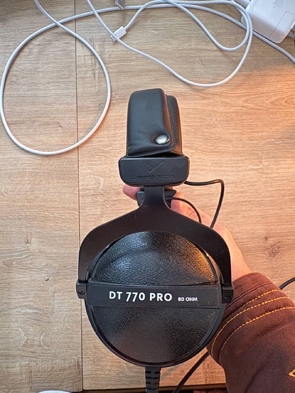 Миди контроллер, наушники, мониторы Adam Audio 2