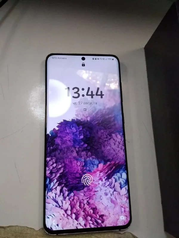 Samsung Galaxy S20 1
