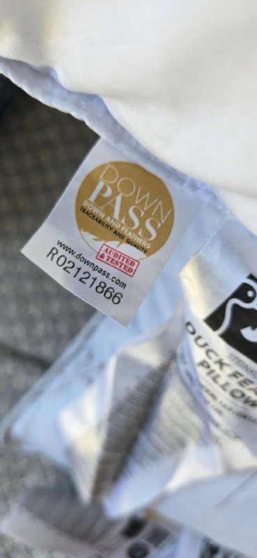 Подушки Jysk пух перо 2 шт 2