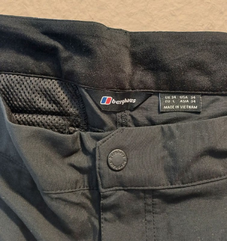 Berghaus shorts, Size: 34, Condition: 10/10 3