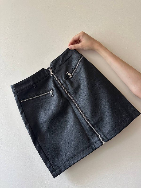 Платья, куртка, боди, брюки, юбка, кроссовки, халат, джинсы 7