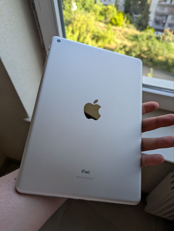 Планшет Apple iPad 9-го поколения, 64 ГБ 2