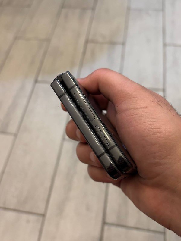 Samsung Flip 4 128GB 6