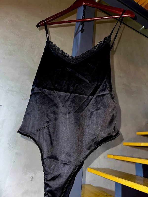 Черное Боди Zara размер M