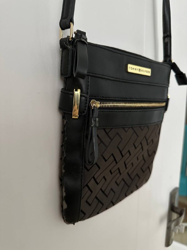 Джемпер с замком, кофточка TOPSHOP, свитер, сумка Tommy Hilfiger, джинсы скинни, футболка Pull&Bear, кофточка 4