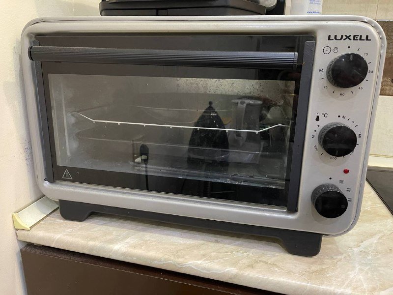 микроволновка Toshiba, духовка Luxell, робот-пылесос Xiaomi Vacuum E10, кофемашина Vitek 2