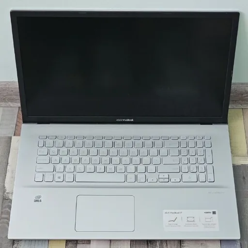 Ноутбук Asus Vivobook, зарядное устройство, SSD