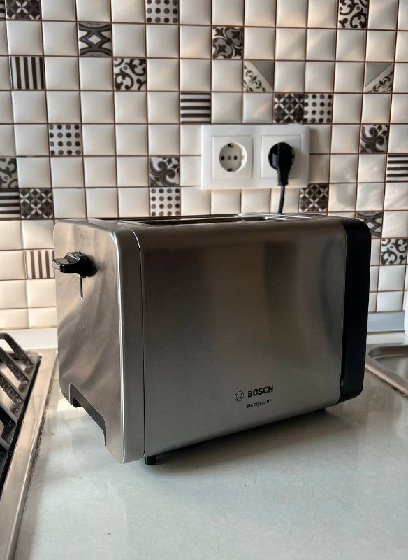 Настольная лампа, блендер, тостер Bosch, кофемашина Bosch 2