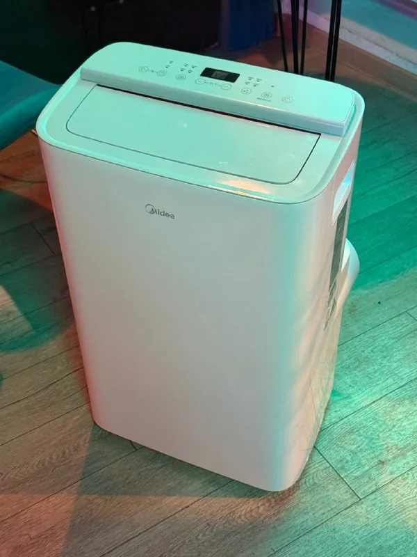 Напольный кондиционер Midea 12000 BTU 1