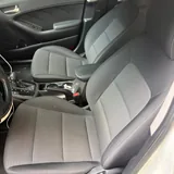 Kia Forte LX 2.0 5