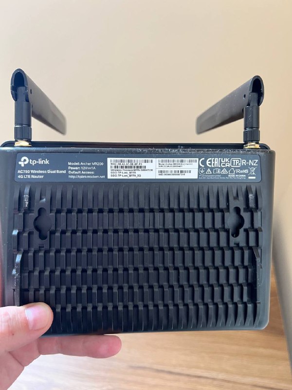 TP-Link Archer MR200 AC750 Dual Band 4G LTE роутер 2