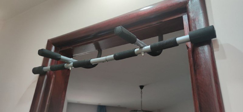 Турник дверной