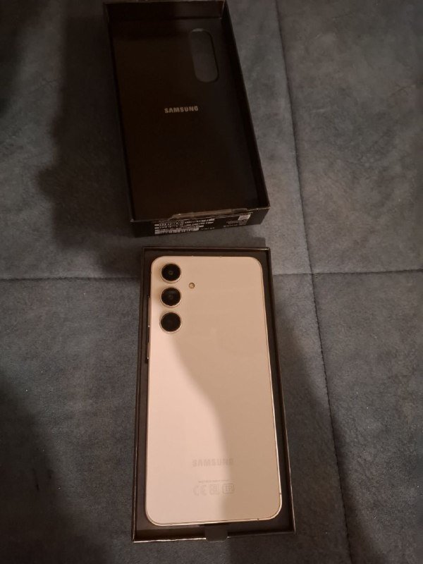 Samsung Galaxy S24 FE 8/128Гб, 2хсимный