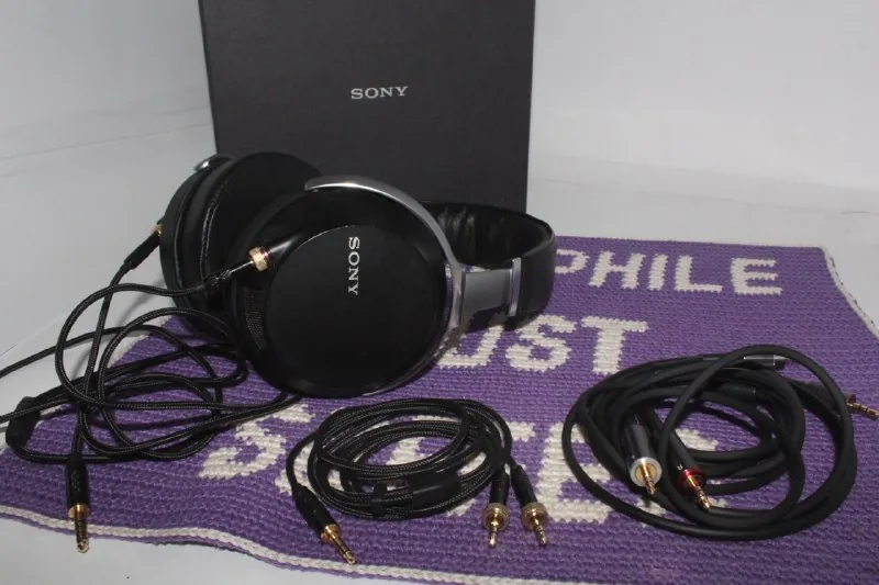 Наушники Sony MDR-Z7 1