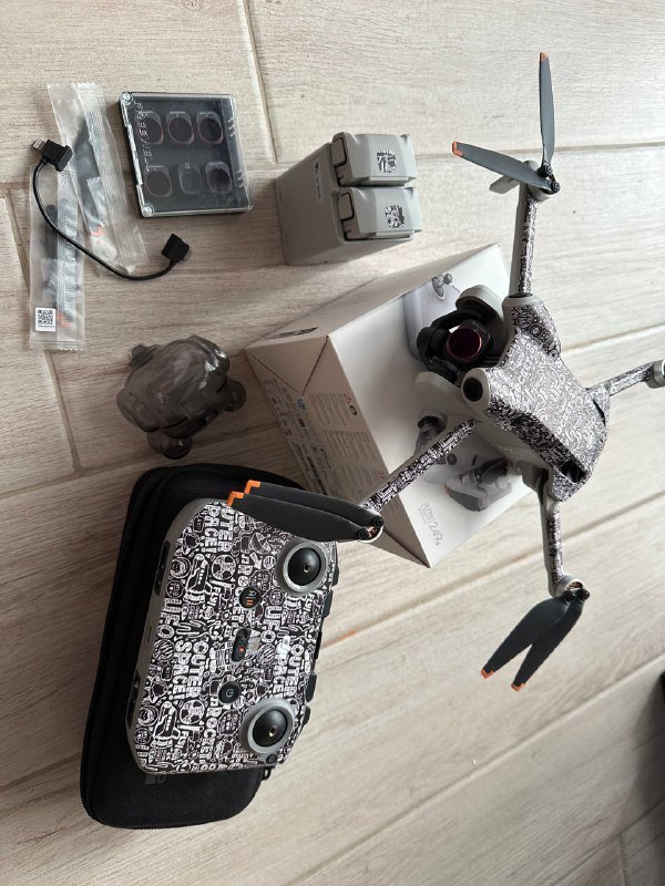 DJI Mini 4 Pro дрон с аксессуарами и фильтрами
