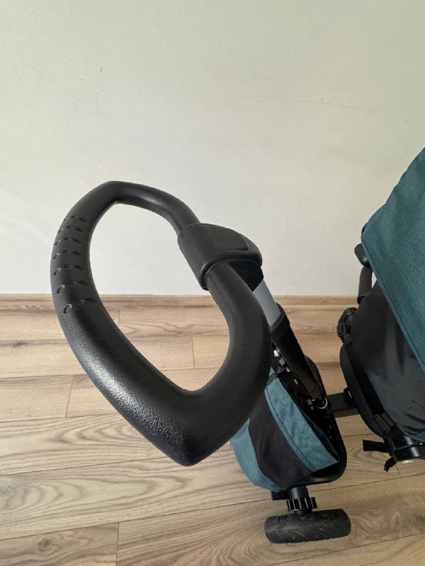 Трёхколёсный велосипед Kinderkraft Easytwist 4