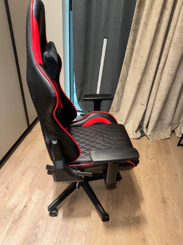 Компьютерное кресло Hyperx 4