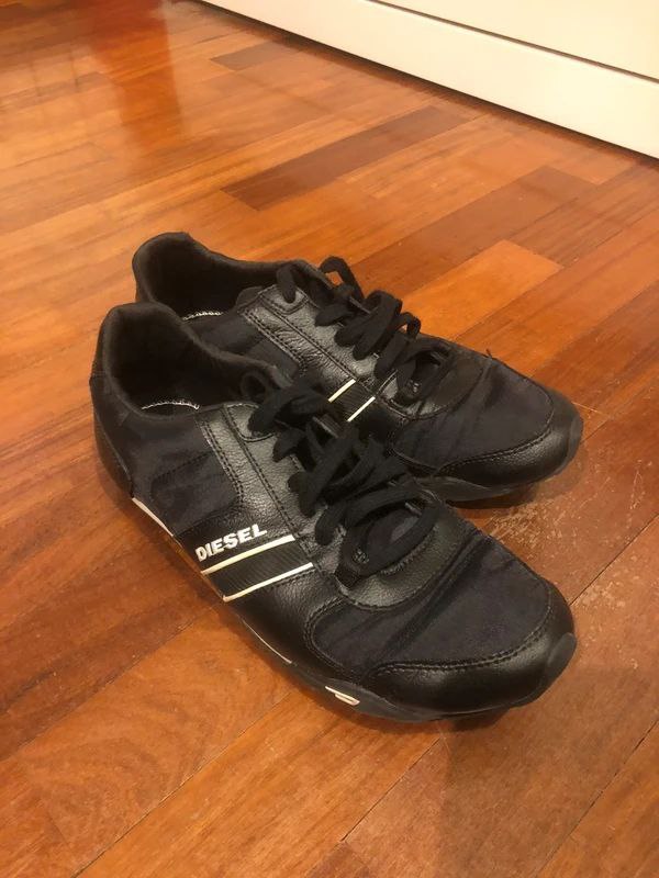 Джинсовая куртка diesel, бомбер burton london, кожаные куртки, кеды diesel, кеды lacoste, слипоны diesel 9