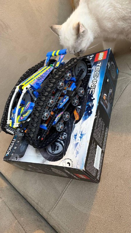 Lego Technic Transformation Vehicle 42140 на радиоуправлении