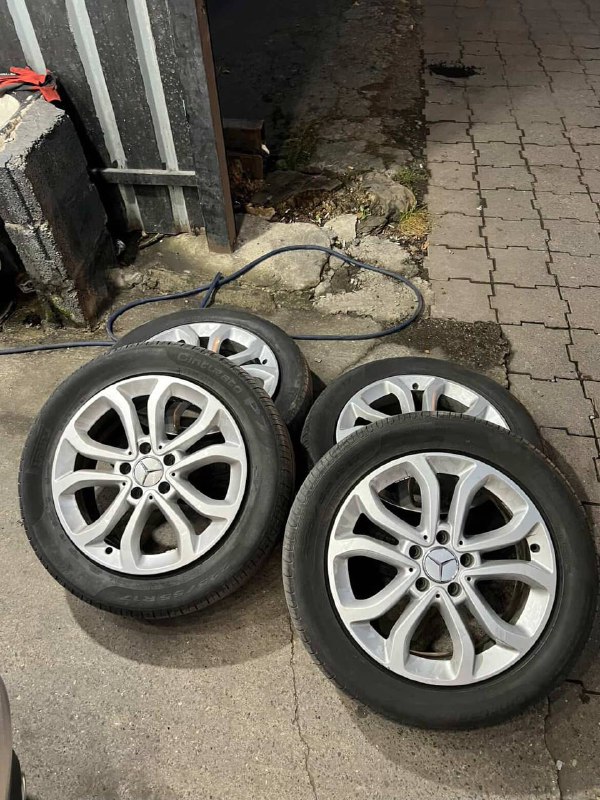 Диски R17 Mercedes-Benz с шинами