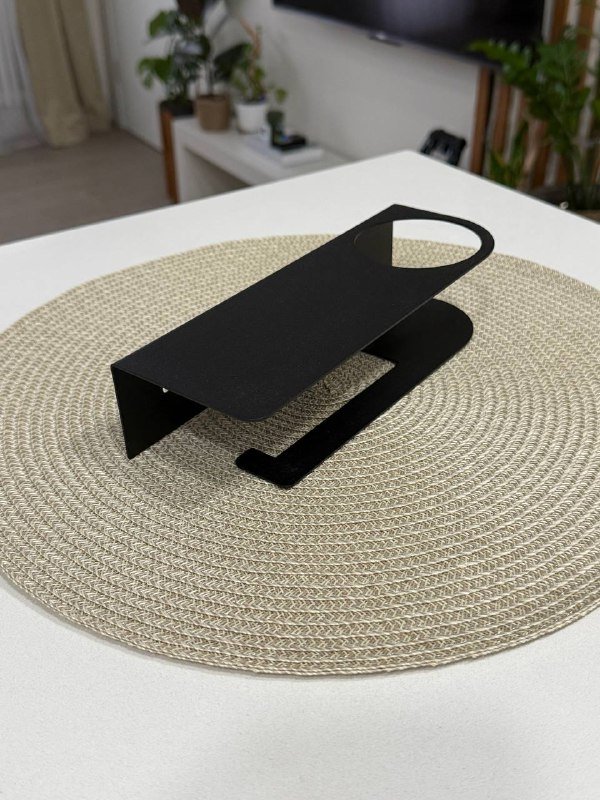 Держатель для туалетной бумаги с креплениями