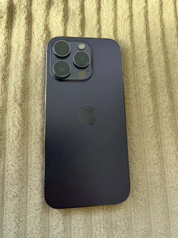 iPhone 14 Pro 128 ГБ, AirPods Pro 2, кабели 1