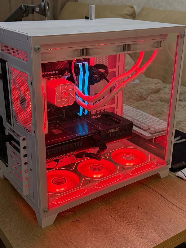 Мощный игровой ПК i7-14700KF, RTX 5070, 64GB RAM, SSD 1TB