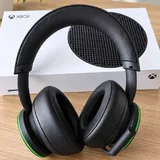 Xbox Series S 512 GB с двумя джойстиками и гарнитурой 6