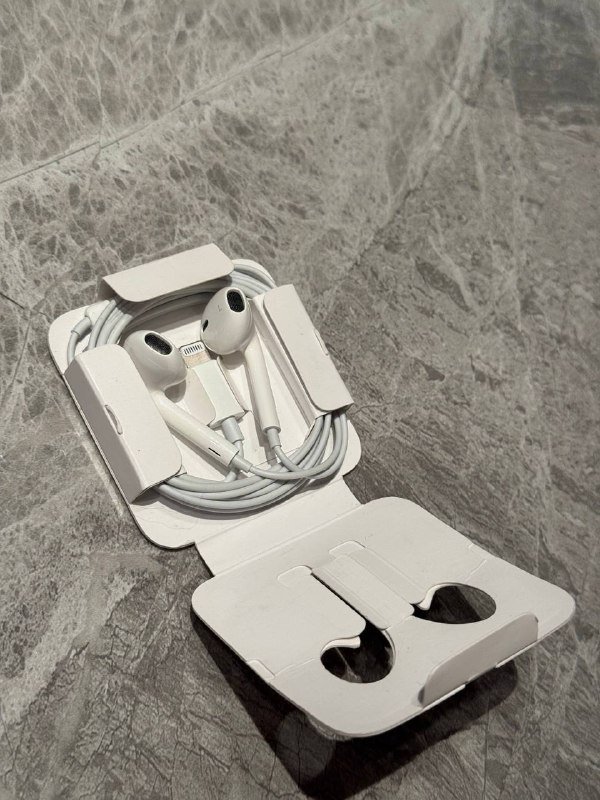 Наушники Apple