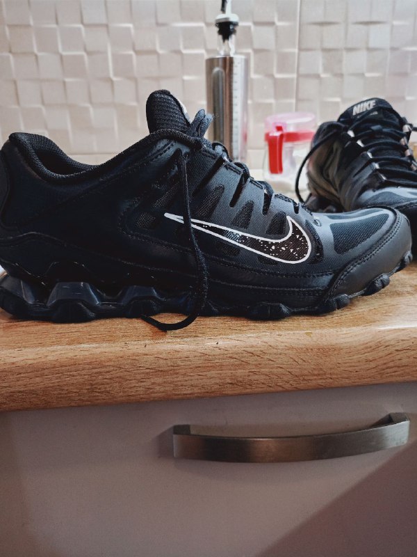 Nike sneakers size 43 4