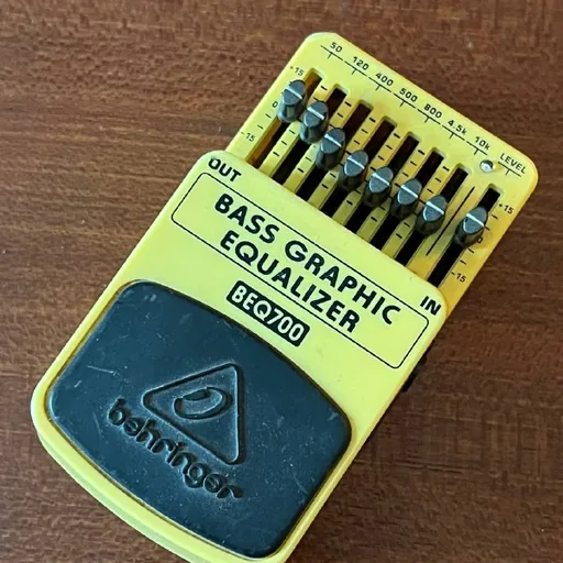 Behringer Bass Graphic Equalizer