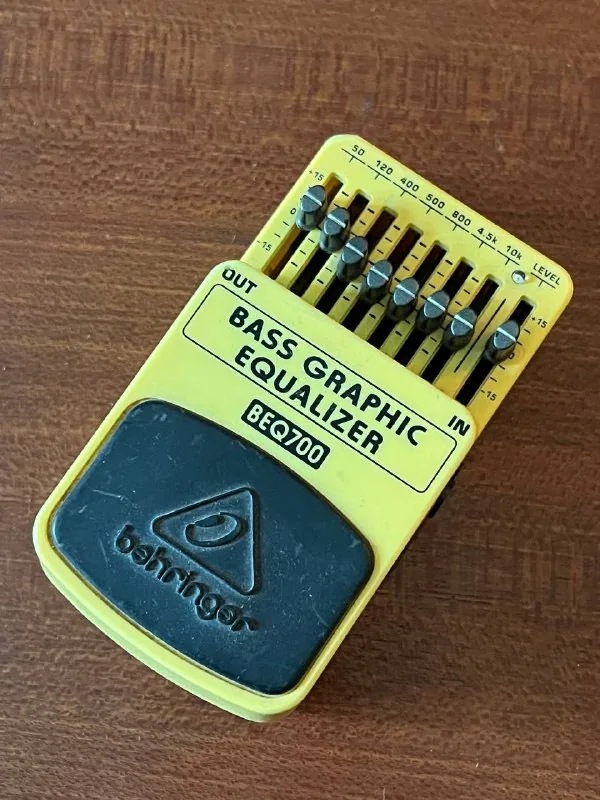 Behringer Bass Graphic Equalizer