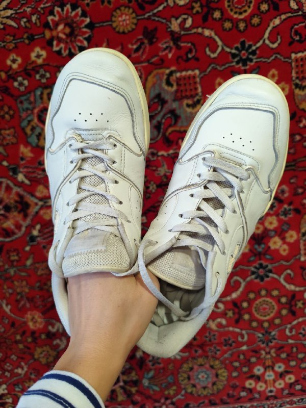 Кроссовки белые Lacoste из натуральной кожи 2