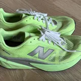 Кроссовки Reebok и New Balance 4