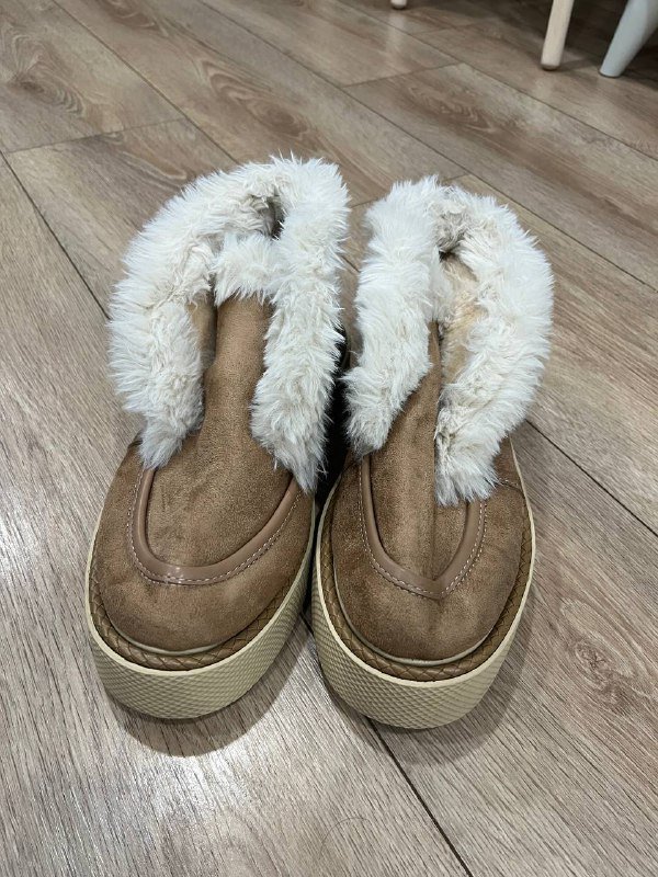 Зимние женские ботинки размер 38