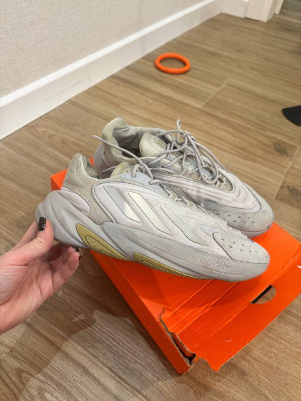 Adidas Ozеlia кроссовки