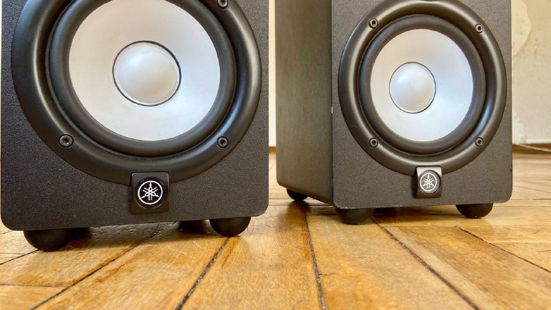 Студийные мониторы Yamaha HS5 2