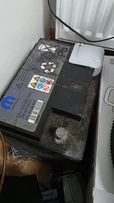 Excide battery 12 V 60 Ah 500 A
