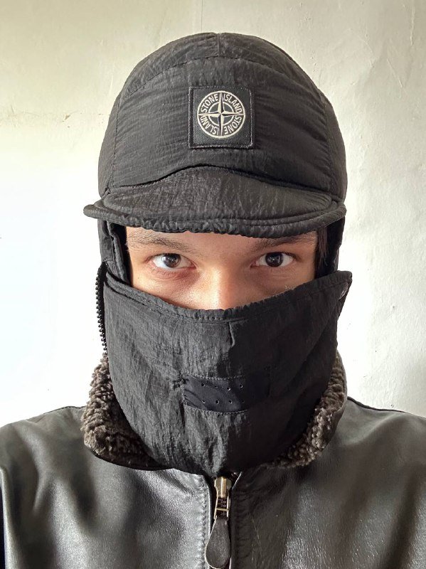 Stone Island nylon mask Hat, Prada сумка, cav empt тишка 8
