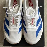 Беговые кроссовки adidas EVO SL 1