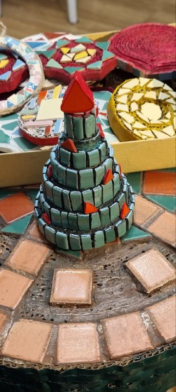 Новогодние игрушки ручной работы с мозаикой 6