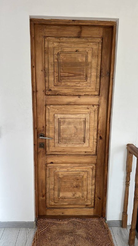 Стиральная машинка, унитаз, раковина, кровати, душ кабинка, тумбочки, кондиционер, двери, газовая плита, столы, микроволновка, зеркало 7