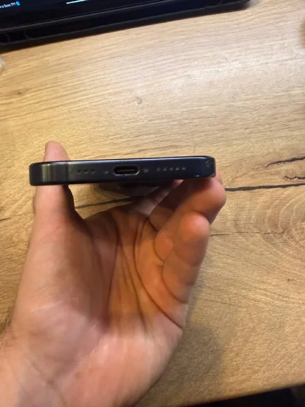 iPhone 15 Pro 1
