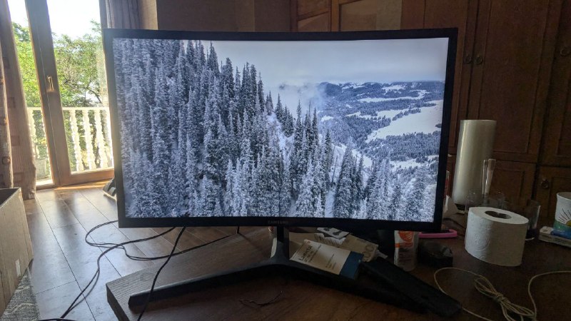 монитор Samsung 23.5 FHD изогнутый C24RG50FZI