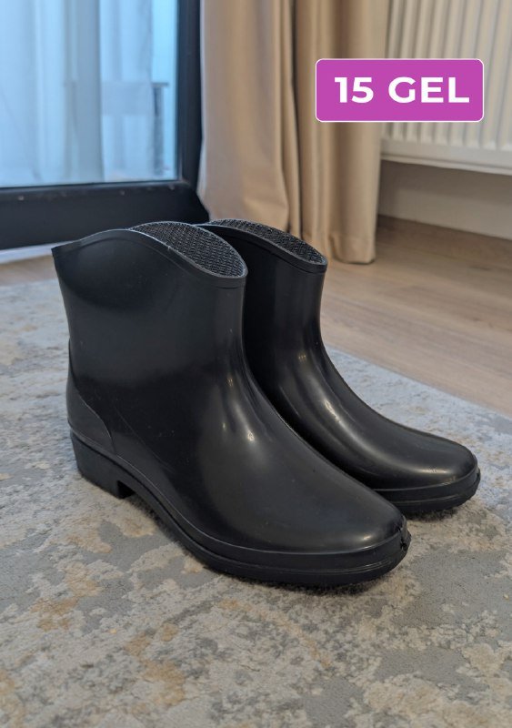 Палки для скандинавской ходьбы, пляжный зонт, резиновые сапоги, гирлянда 4