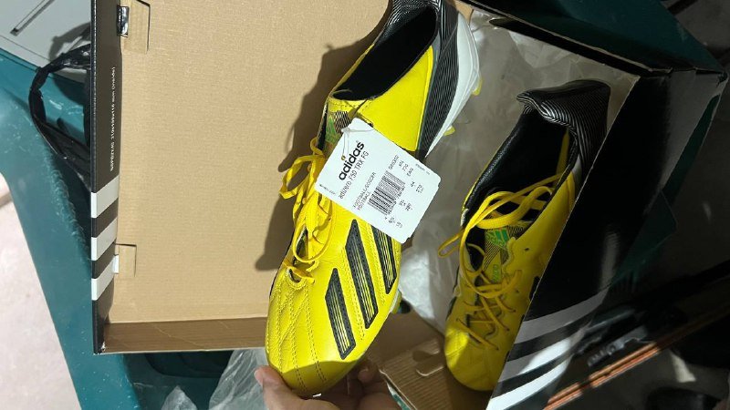 Новые бутсы Adidas