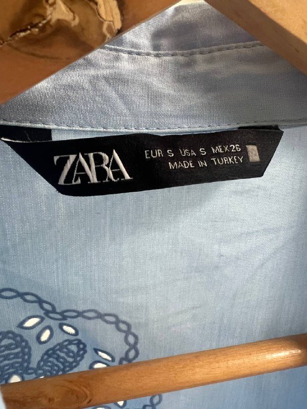 Свитшот Kenzo, рубашка Zara, укороченный свитшот Zara, платье Ostin 4